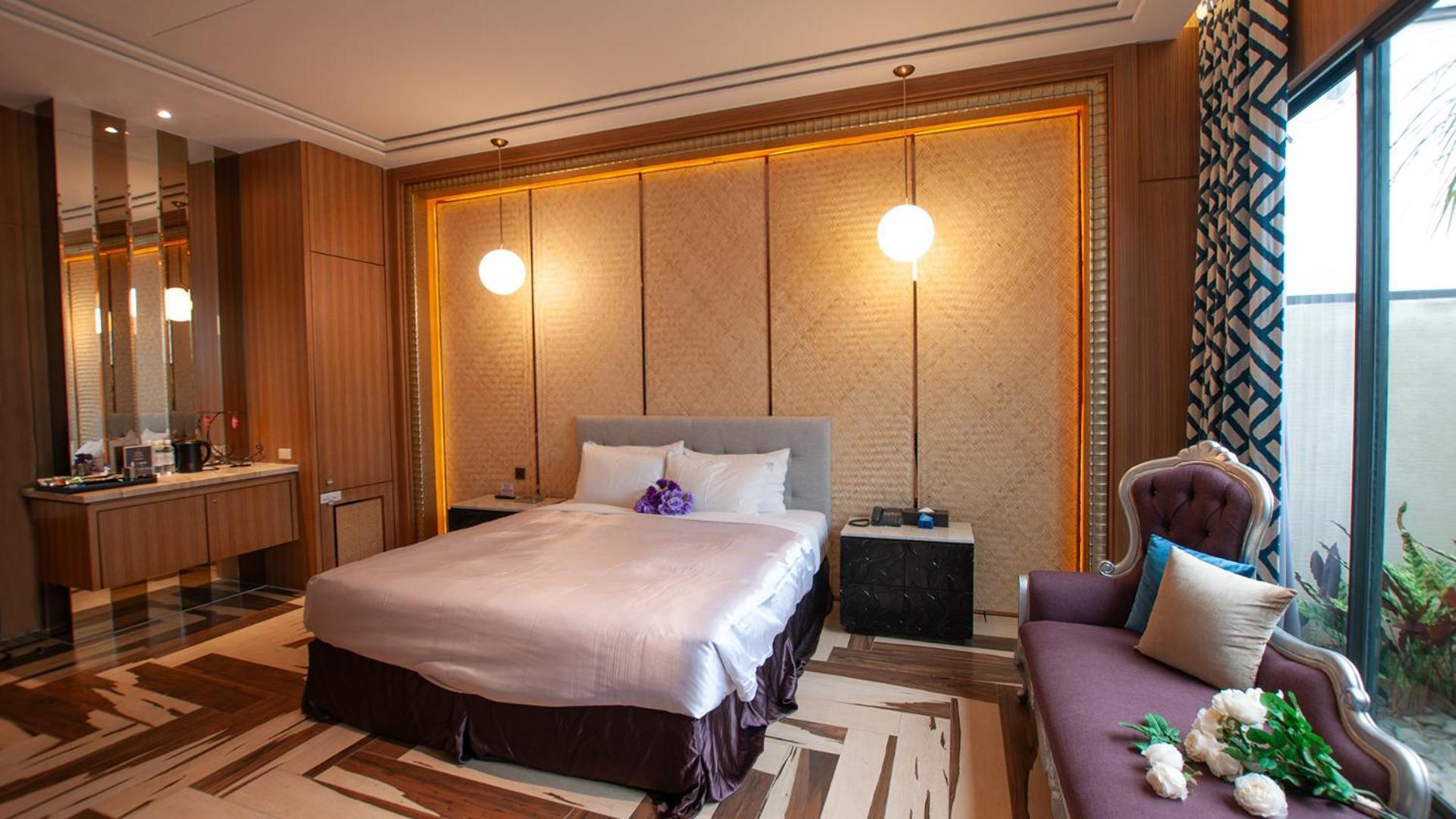 Mulan Motel Taichung Bagian luar foto
