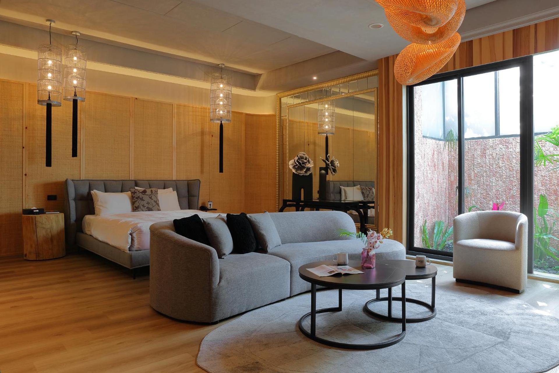 Mulan Motel Taichung Bagian luar foto