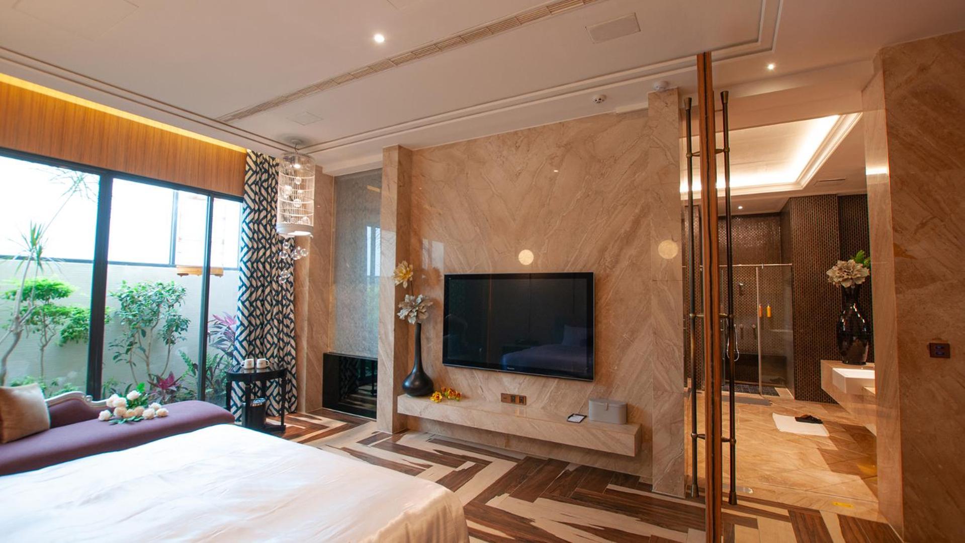 Mulan Motel Taichung Bagian luar foto