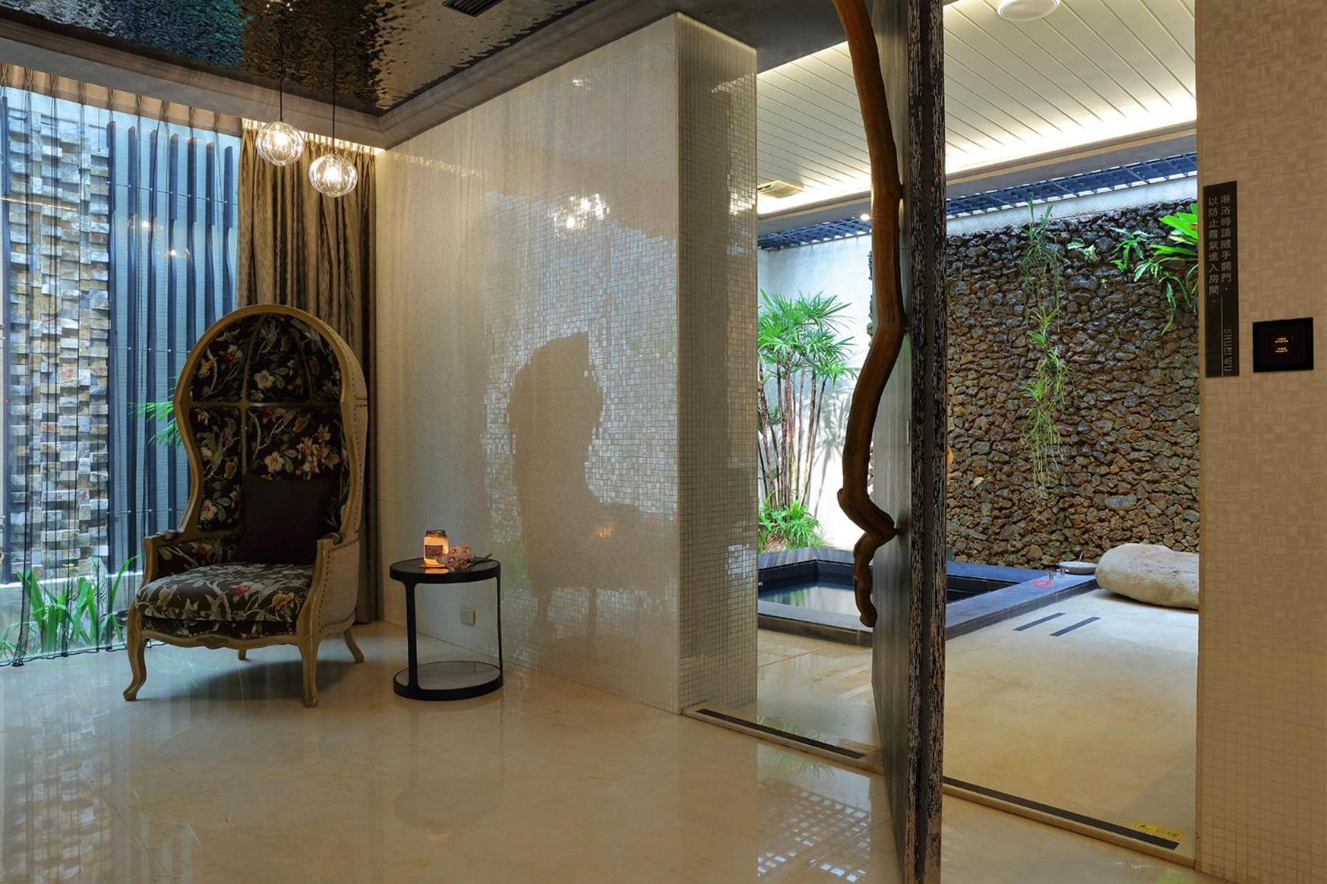 Mulan Motel Taichung Bagian luar foto