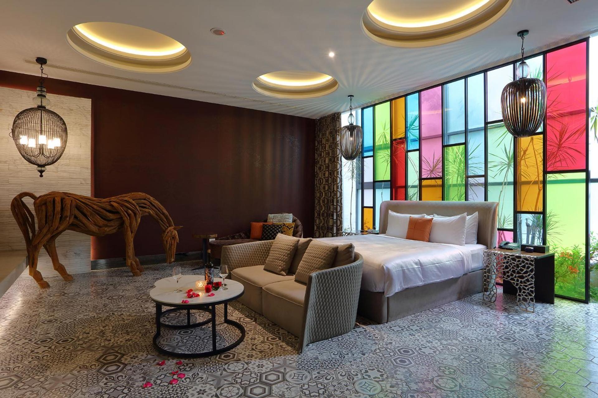 Mulan Motel Taichung Bagian luar foto